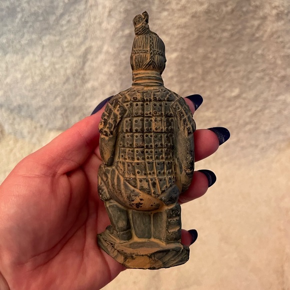 Vintage Chinese Terracotta Clay Warrior Army Soldier Kneeling 5 1/4” T 2 1/4” W - Picture 5 of 6